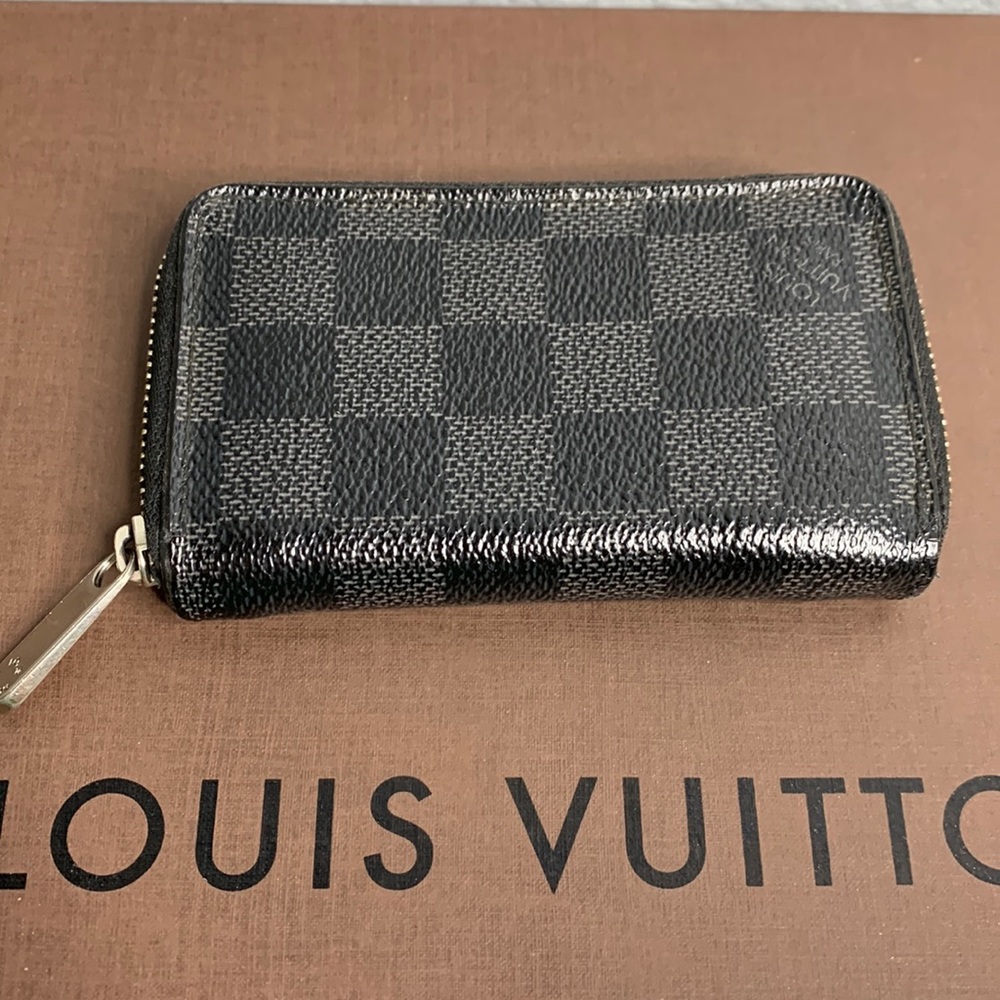 LouisVuitton graphite card holder wallet